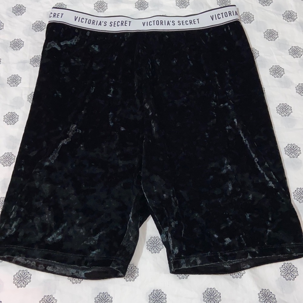 NEW VICTORIA SECRET SET